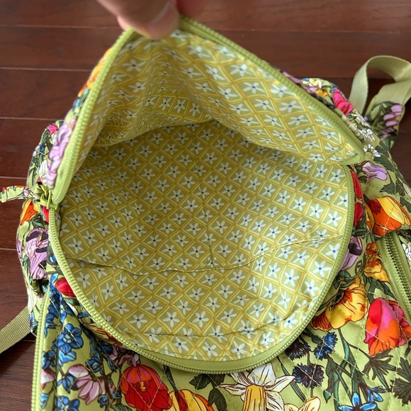 Vera Bradley Small Banbury Backpack Meadow Bouquet in Premium Cotton like new - Picture 10 of 15